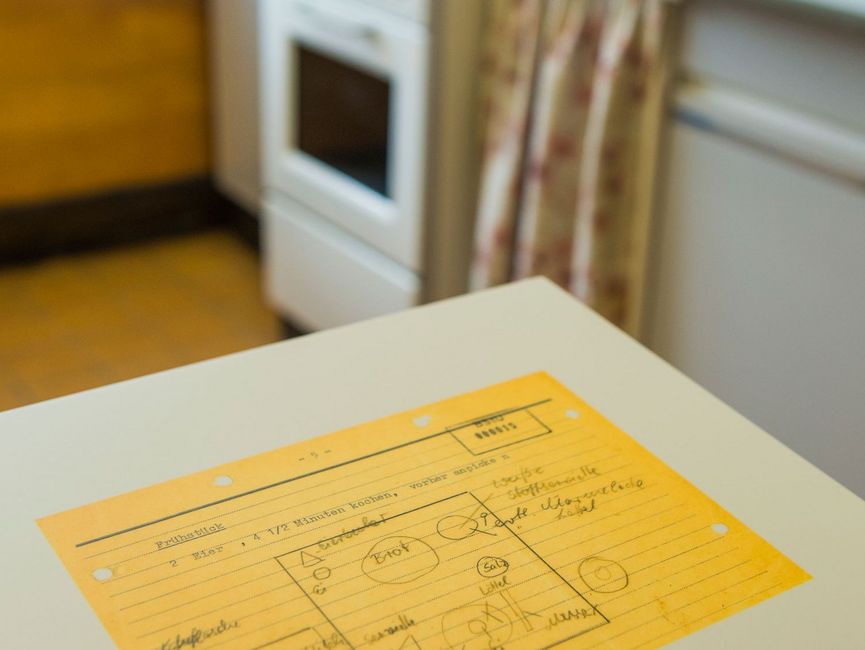 Küche in der Mielke-Etage in der Dauerausstellung in Haus 1